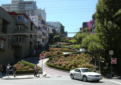 2003-0812-lombard-street-san-francisco.jpg