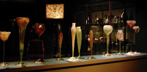 2005-0823-met-tiffany-glass.jpg