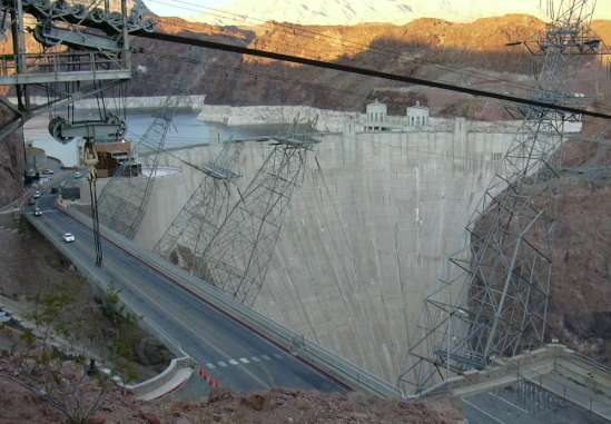 2003-0806-hoover-dam-enormity.jpg