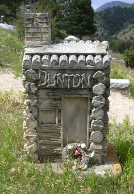 2003-0816-idaho-springs-cemetery-dunton-front.jpg